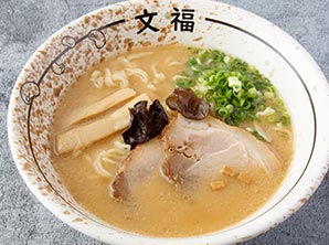 ラーメン登龍門2024　優勝「博多文福」